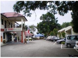 Ismah Beach Resort 马日丹那 外观 照片
